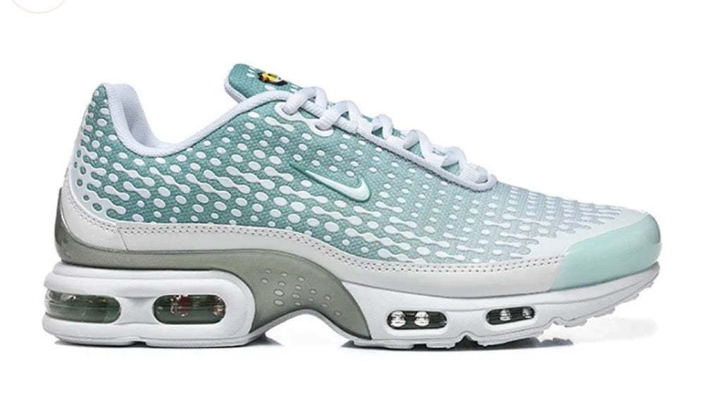 Nike Air Max Plus VII